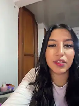 Snapshot of Tamara_Roberts1 chatting on February 28, 2025, 2:42 am Tamara Roberts1 online show from February 28, 2025, 2:42 am