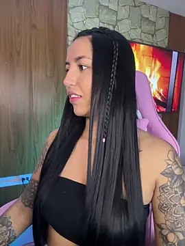 Snapshot of Tamara_Roberts1 chatting on March 23, 2025, 3:21 am Tamara Roberts1 online show from March 23, 2025, 3:21 am