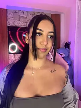 Snapshot of Tamara_Roberts1 chatting on November 20, 2025, 3:18 am Tamara Roberts1 online show from November 20, 2025, 3:18 am