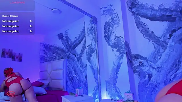 Snapshot of AuroraRojas chatting on March 8, 2025, 8:35 pm AuroraRojas online show from March 8, 2025, 8:35 pm