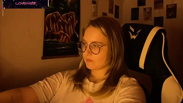 Snapshot of JacyWinslat chatting on October 6, 2025, 7:36 pm JacyWinslat online show from October 6, 2025, 7:36 pm