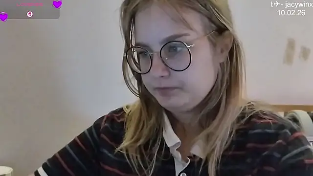 JacyWinslat online show from February 10, 2026, 11:09 am