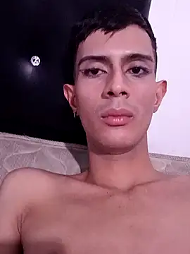 Snapshot of DOMINANTE_KLOE_ chatting on February 28, 2025, 5:37 am DOMINANTE KLOE online show from February 28, 2025, 5:37 am