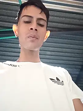 Snapshot of DOMINANTE_KLOE_ chatting on March 5, 2025, 3:51 am DOMINANTE KLOE online show from March 5, 2025, 3:51 am