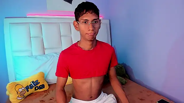 Nick Collins18 online show from February 19, 2026, 8:17 pm