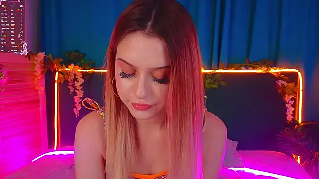 AlinaWalters online show from November 30, 2025, 8:42 pm