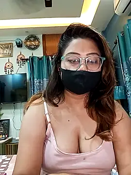 Cute-mona online show from April 30, 2026, 10:44 am