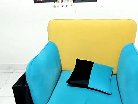 evaaelfiee online show from February 9, 2026, 3:37 am