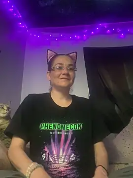 Snapshot of Cutebitch@xh chatting on April 16, 2026, 12:55 am Cutebitchxh online show from April 16, 2026, 12:55 am