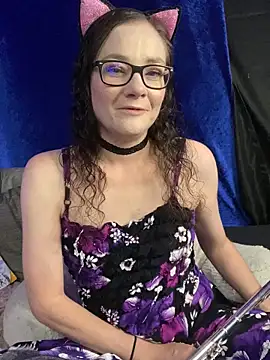 Snapshot of Cutebitch@xh chatting on May 12, 2026, 5:04 am Cutebitchxh online show from May 12, 2026, 5:04 am