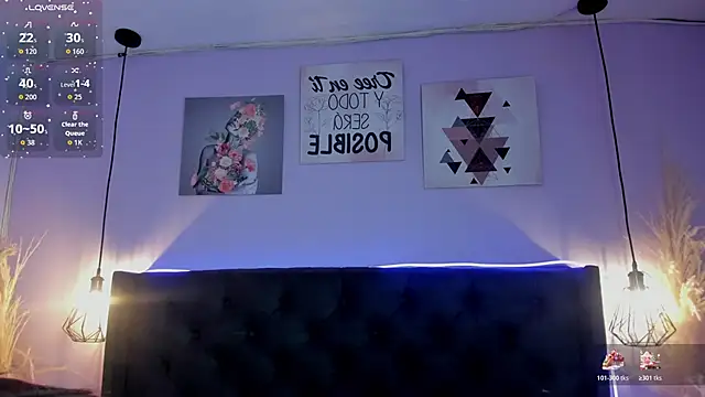 KRYSTENMOON online show from April 28, 2026, 2:43 pm