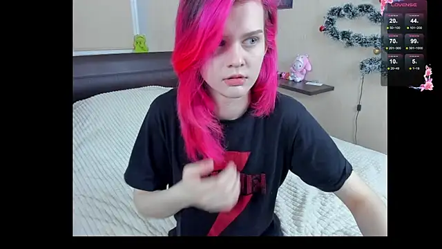 Snapshot of JulieTaylors chatting on March 24, 2026, 10:21 pm JulieTaylors online show from March 24, 2026, 10:21 pm