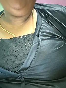 kavinila20 online show from October 8, 2025, 4:08 pm