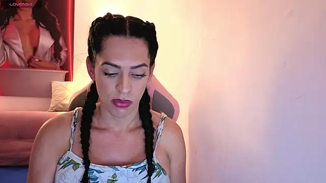 Snapshot of vittorialombardi__ chatting on November 7, 2025, 11:30 pm vittorialombardi online show from November 7, 2025, 11:30 pm