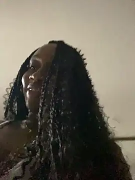 Snapshot of EscorpiLeoncita chatting on April 17, 2026, 5:10 am EscorpiLeoncita online show from April 17, 2026, 5:10 am