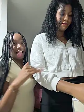 Snapshot of EscorpiLeoncita chatting on March 8, 2026, 3:54 am EscorpiLeoncita online show from March 8, 2026, 3:54 am