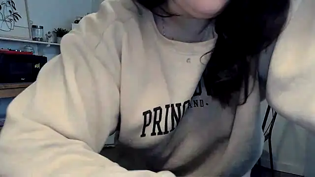 Kittyymaze1 online show from March 4, 2026, 12:46 pm