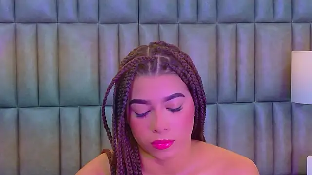 TiaraRosse online show from February 8, 2026, 3:37 am