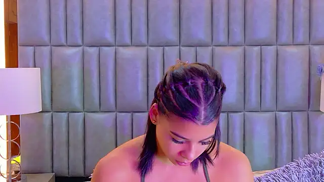 TiaraRosse online show from April 29, 2026, 12:09 pm