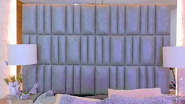 Snapshot of TiaraRosse chatting on June 26, 2026, 12:11 pm TiaraRosse online show from June 26, 2026, 12:11 pm