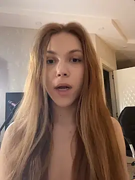 Snapshot of lolly_red_ chatting on June 20, 2026, 10:48 pm lolly red online show from June 20, 2026, 10:48 pm
