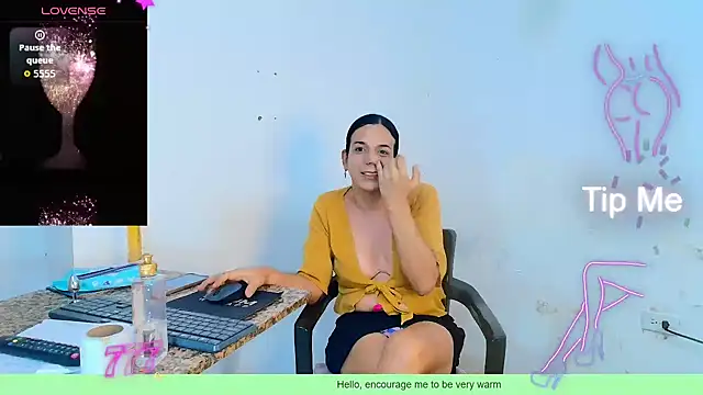 Oh Tique online show from June 9, 2026, 1:39 am