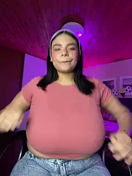 Snapshot of Isabella_boobd chatting on July 9, 2026, 2:56 am Isabella boobd online show from July 9, 2026, 2:56 am