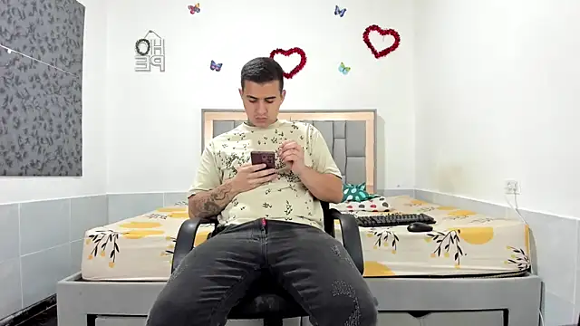 Snapshot of simookeler chatting on October 26, 2025, 10:54 pm simookeler online show from October 26, 2025, 10:54 pm