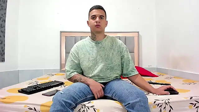 Snapshot of simookeler chatting on November 22, 2025, 10:08 pm simookeler online show from November 22, 2025, 10:08 pm