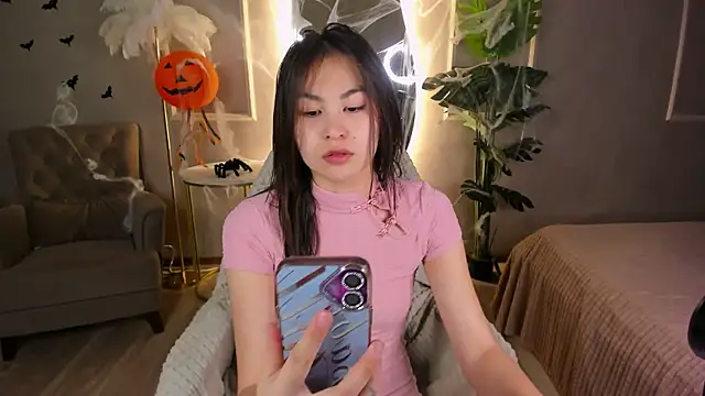 Jennifer murr online show from October 20, 2025, 1:33 pm