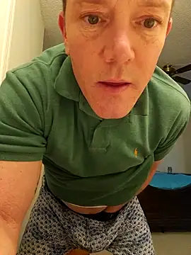 Snapshot of Bigtater1999 chatting on November 27, 2025, 7:25 pm Bigtater1999 online show from November 27, 2025, 7:25 pm