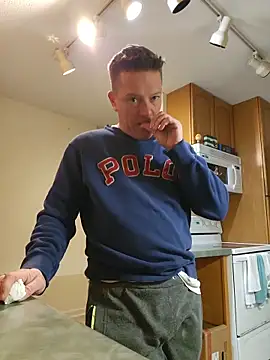 Bigtater1999 online show from May 2, 2026, 12:05 am