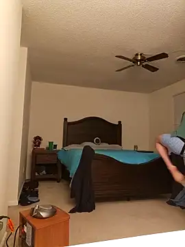 Snapshot of Bigtater1999 chatting on November 11, 2025, 12:16 am Bigtater1999 online show from November 11, 2025, 12:16 am