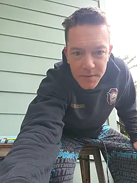 Snapshot of Bigtater1999 chatting on November 30, 2025, 2:29 pm Bigtater1999 online show from November 30, 2025, 2:29 pm