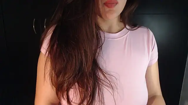 AdharaLujan online show from February 3, 2026, 2:43 am