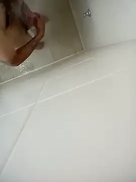 Snapshot of fercxxxho25 chatting on October 9, 2025, 4:02 am fercxxxho25 online show from October 9, 2025, 4:02 am