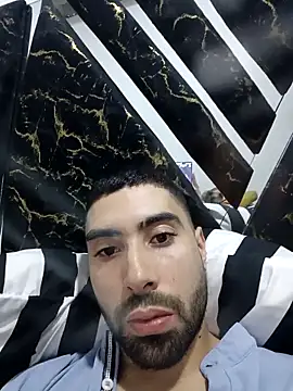 Snapshot of Joosee1696 chatting on December 1, 2025, 1:28 am Joosee1696 online show from December 1, 2025, 1:28 am