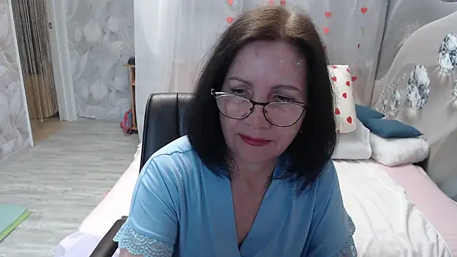 Snapshot of OlgaHottie chatting on May 24, 2026, 11:37 pm OlgaHottie online show from May 24, 2026, 11:37 pm