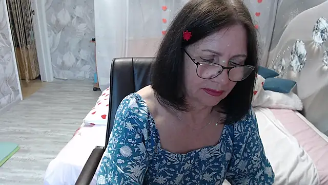 Snapshot of OlgaHottie chatting on June 14, 2026, 2:24 am OlgaHottie online show from June 14, 2026, 2:24 am