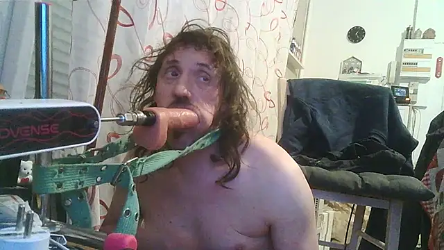 cyril020202 online show from January 9, 2026, 6:04 pm