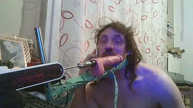 Snapshot of cyril020202 chatting on December 2, 2025, 10:28 am cyril020202 online show from December 2, 2025, 10:28 am