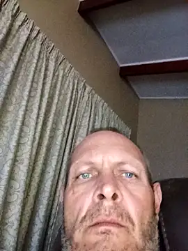 Beertjie1976 online show from October 7, 2025, 8:43 pm