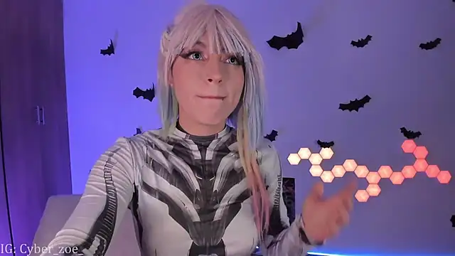 Snapshot of cyberzoe chatting on November 14, 2025, 5:05 pm cyberzoe online show from November 14, 2025, 5:05 pm