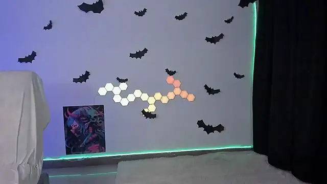 Snapshot of cyberzoe chatting on October 19, 2025, 11:35 am cyberzoe online show from October 19, 2025, 11:35 am