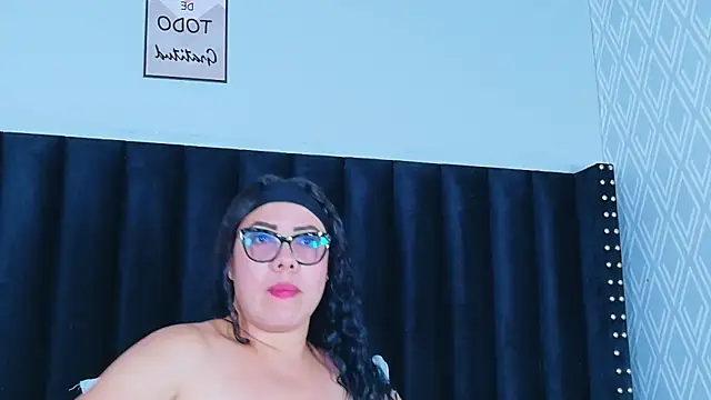 Snapshot of hotlatinateacher chatting on February 16, 2026, 7:12 pm hotlatinateacher online show from February 16, 2026, 7:12 pm