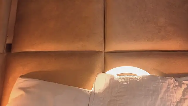 Snapshot of angelinepossy chatting on October 6, 2025, 10:10 pm angelinepossy online show from October 6, 2025, 10:10 pm