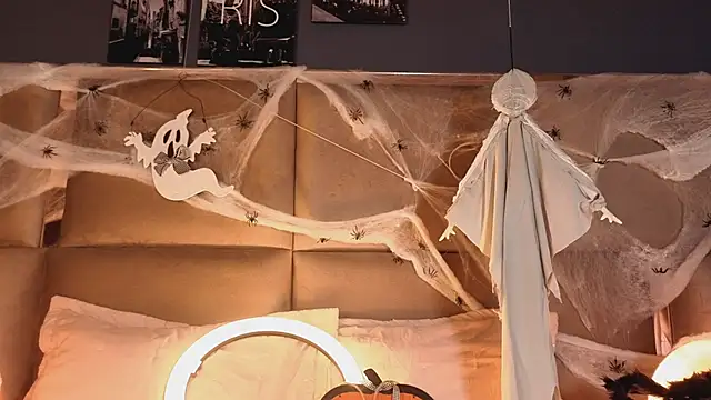 Snapshot of angelinepossy chatting on October 24, 2025, 9:25 pm angelinepossy online show from October 24, 2025, 9:25 pm