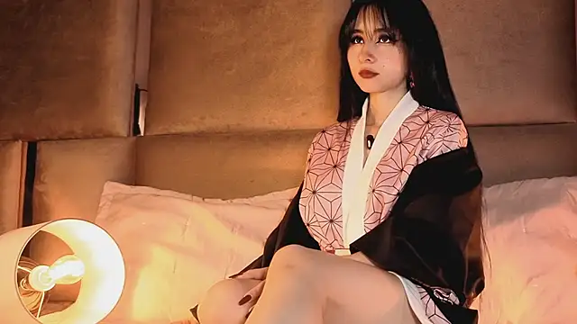 Snapshot of angelinepossy chatting on November 5, 2025, 9:29 pm angelinepossy online show from November 5, 2025, 9:29 pm