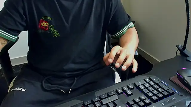 Snapshot of stebankechima chatting on October 19, 2025, 5:37 pm stebankechima online show from October 19, 2025, 5:37 pm