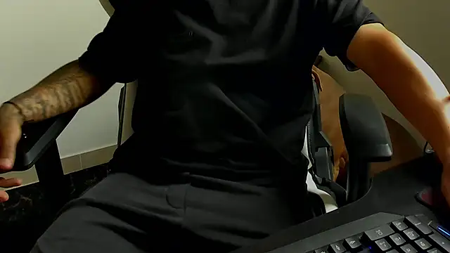 Snapshot of stebankechima chatting on October 24, 2025, 5:34 pm stebankechima online show from October 24, 2025, 5:34 pm